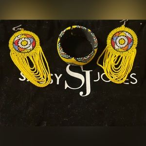 Vintage, Sassy Jones bracelet and earrings set